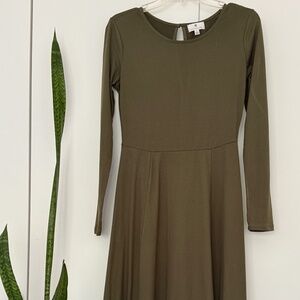 Socialite Dress Army Green Size Small